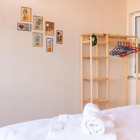 House With Sea View In Apartment Izmir